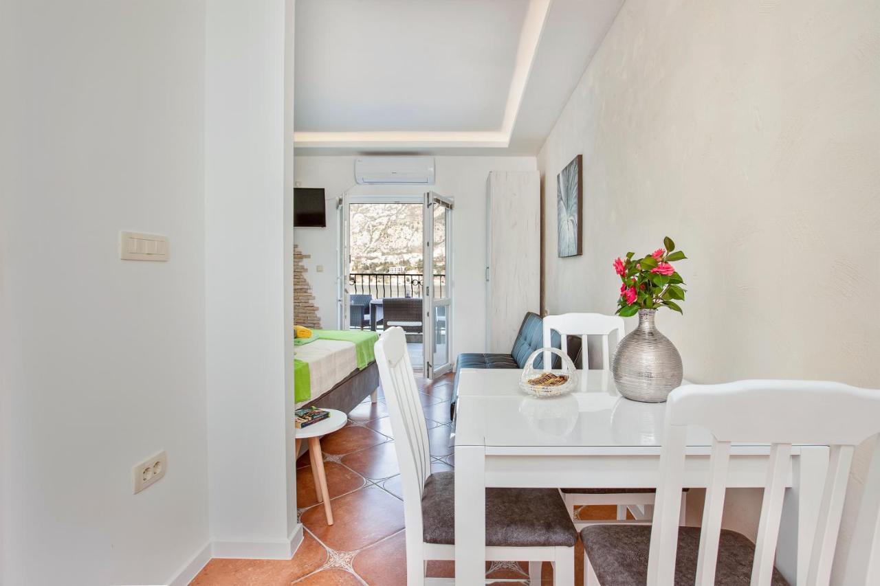Apartments Vukovic Kotor Eksteriør billede