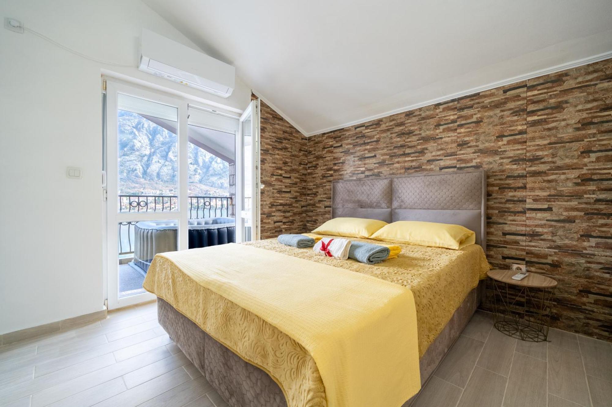 Apartments Vukovic Kotor Eksteriør billede