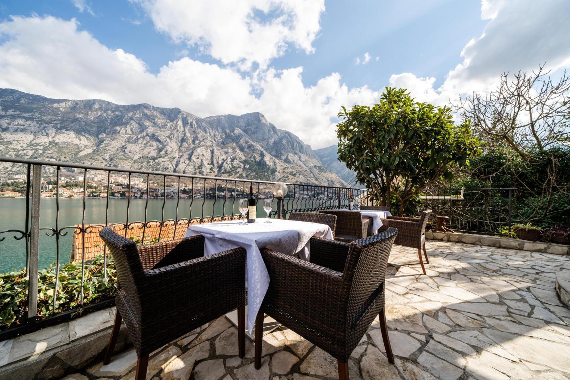 Apartments Vukovic Kotor Eksteriør billede