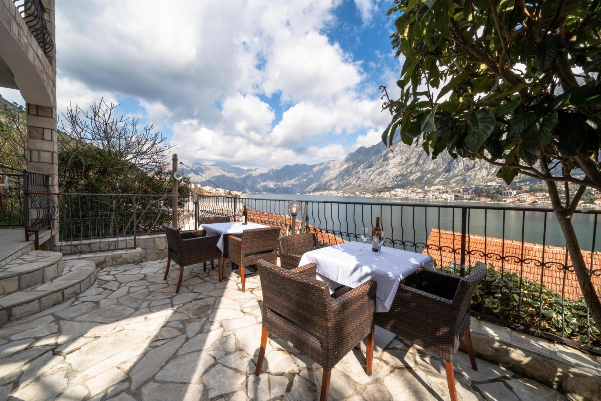 Apartments Vukovic Kotor Eksteriør billede